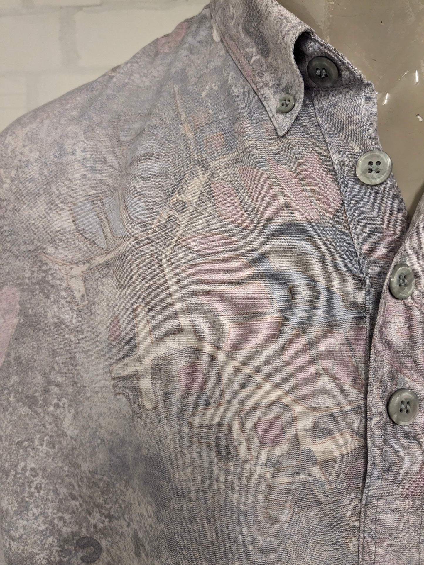 Vintage 80-90's overhemd polo met elastische band. Paarse Bruine print. Maat 2XL - 3XL.