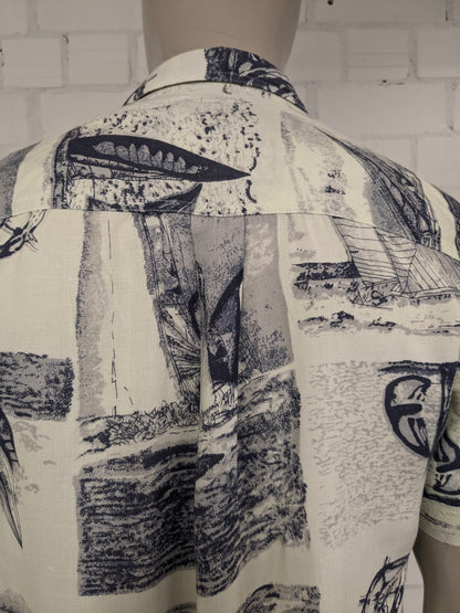 Vintage Pacific Ocean Shirt Kurzarm. Gelbblaudruck. Größe L.