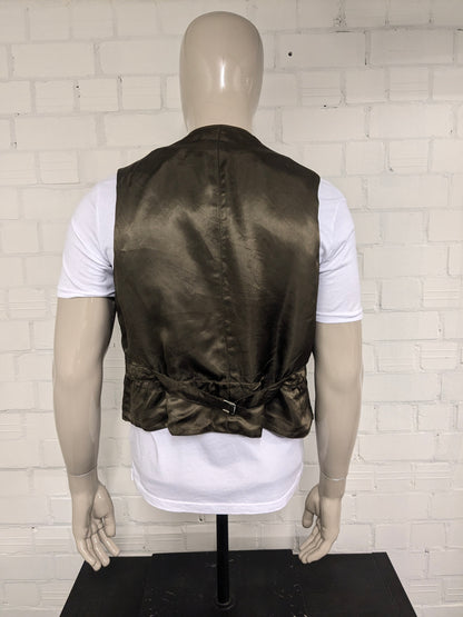 Gilet vintage. Motif noir rouge vert. Taille xl.