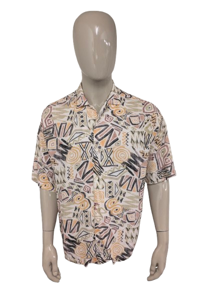 Pull & Bear shirt short sleeve. Green yellow brown print. Size oversized M. to XL.