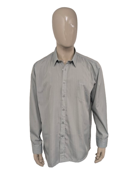 Vintage 70's king shirt. Light green striped motif. Size 2XL / XXL.