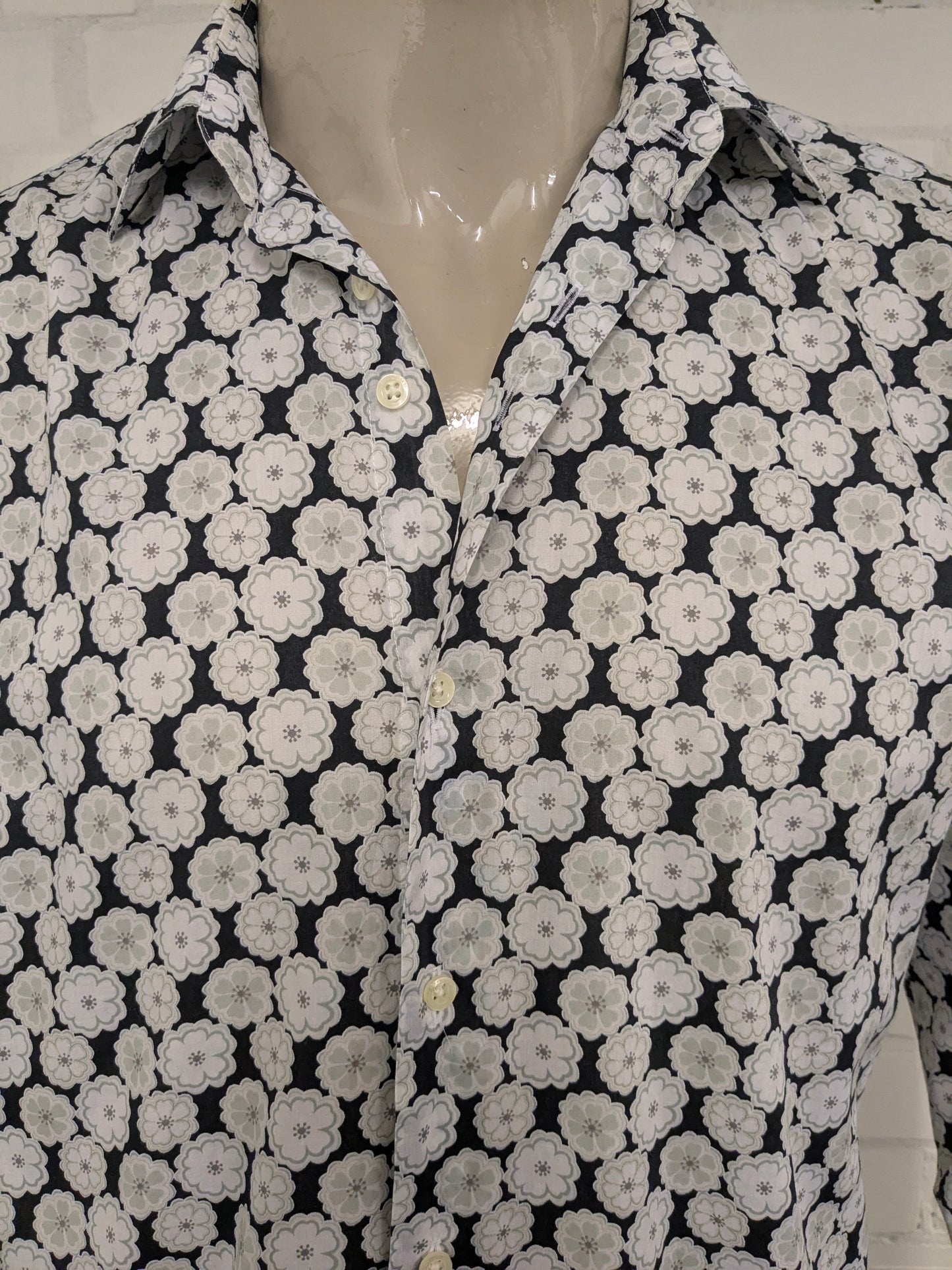 Gentiluomo overhemd. Zwart Wit Groene print. Maat L.