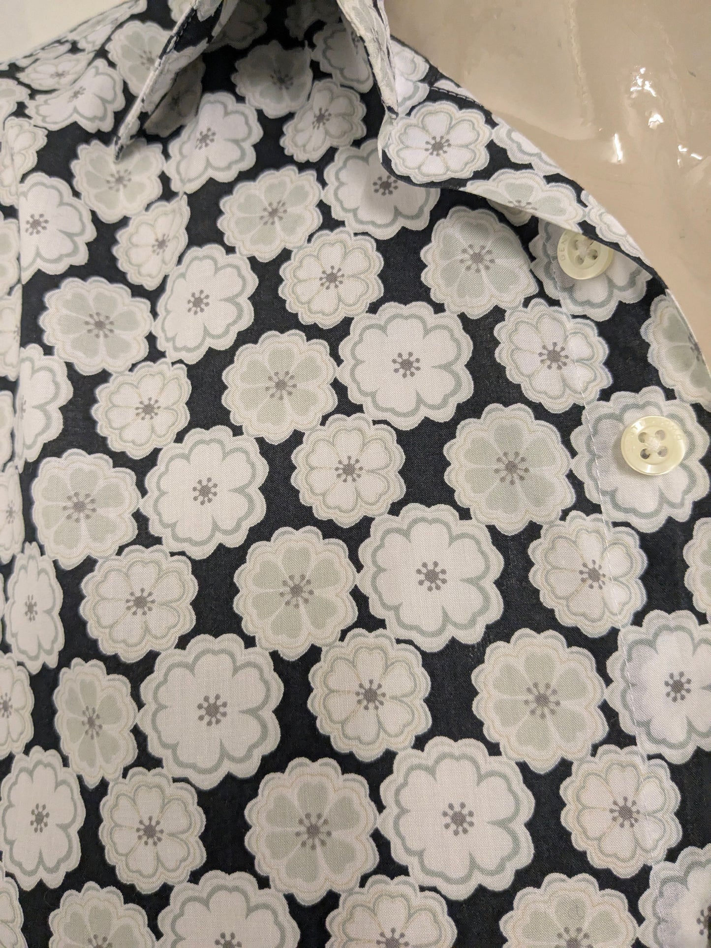 Gentiluomo overhemd. Zwart Wit Groene print. Maat L.