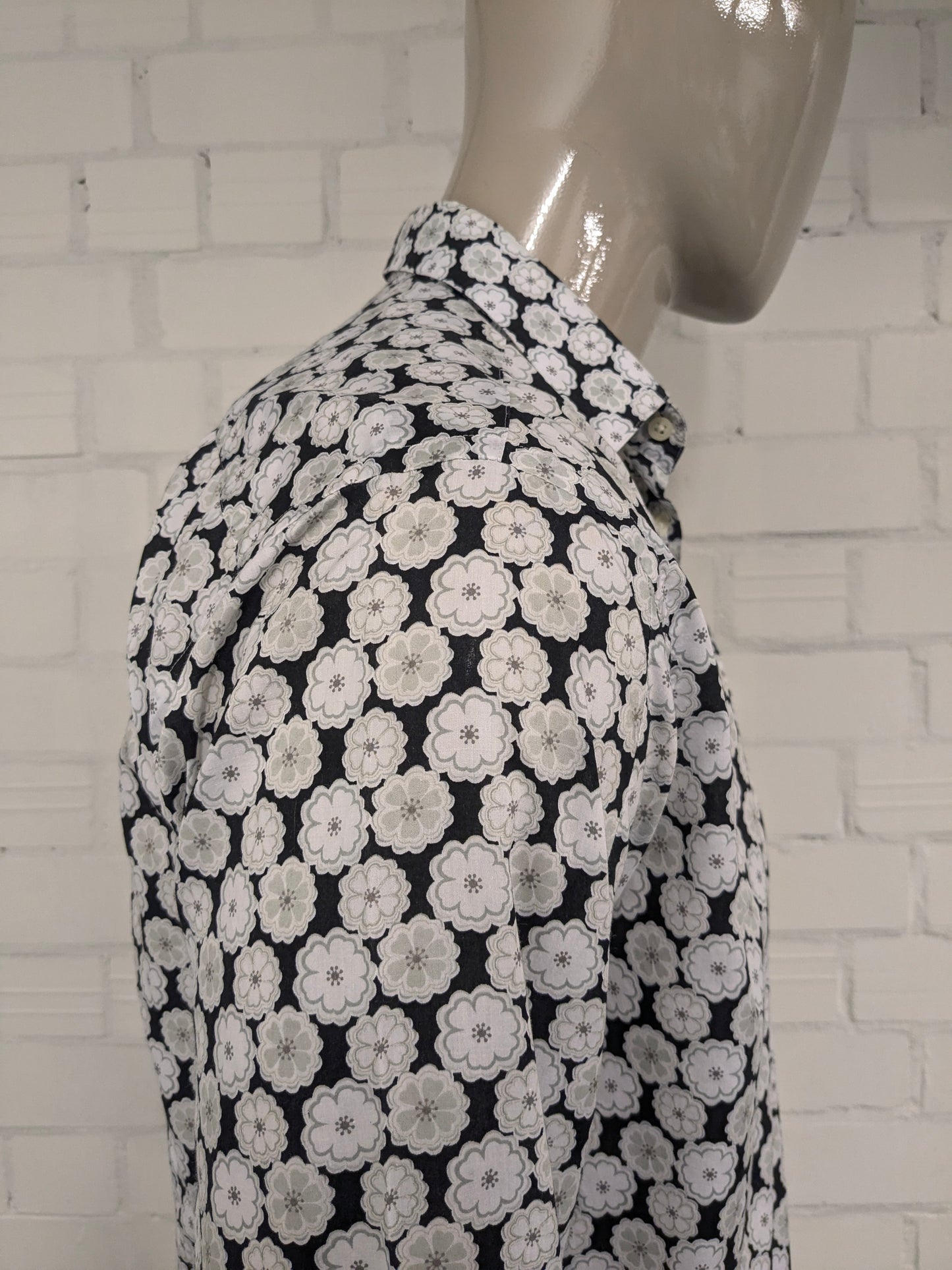 Gentiluomo overhemd. Zwart Wit Groene print. Maat L.