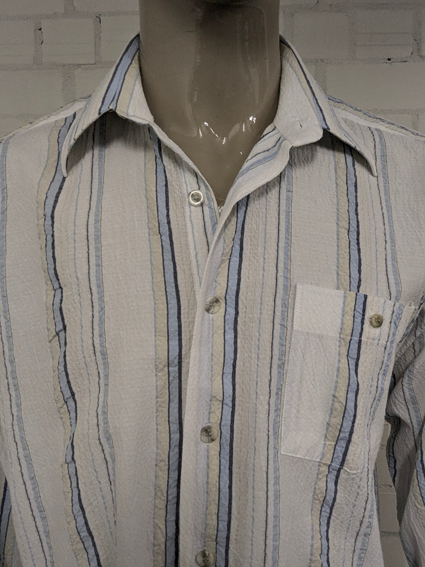 Vintage ABBA Classic Wrinkle shirt with point collar. Blue white yellow striped. Size L.