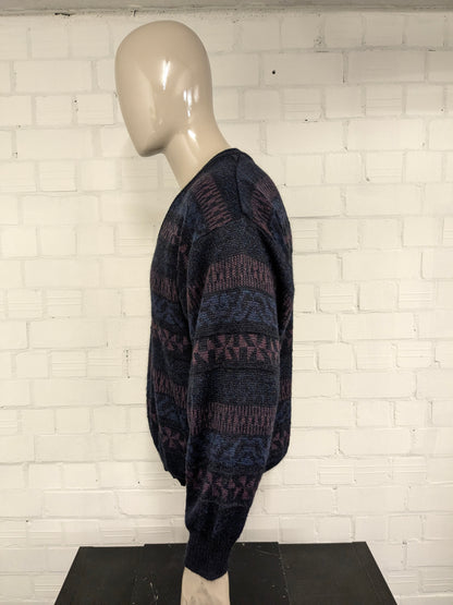 Suéter de lana Angelo litrico vintage con cuello en V. Color negro púrpura de color negro. Tamaño L. 20% de lana.