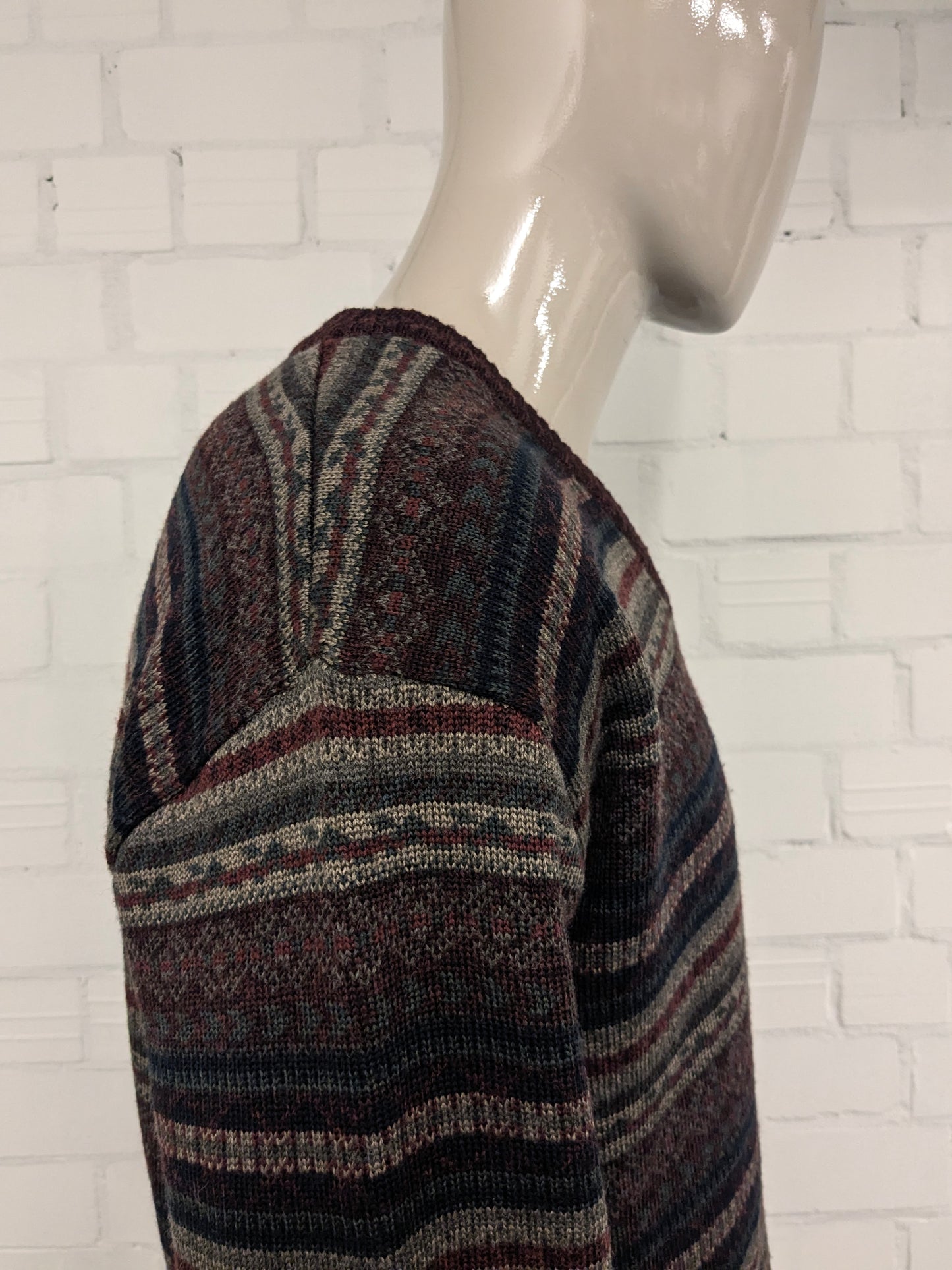 Vintage Classics by Rapp Wollen trui met V-Hals. Bordeaux Blauw Groen gekleurd. Maat L. 30% Wol.