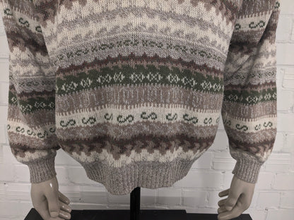 Vintage Le Laureat Wollen trui met V-Hals. Beige Groen Bruin gekleurd. Maat L. 50% Wol.