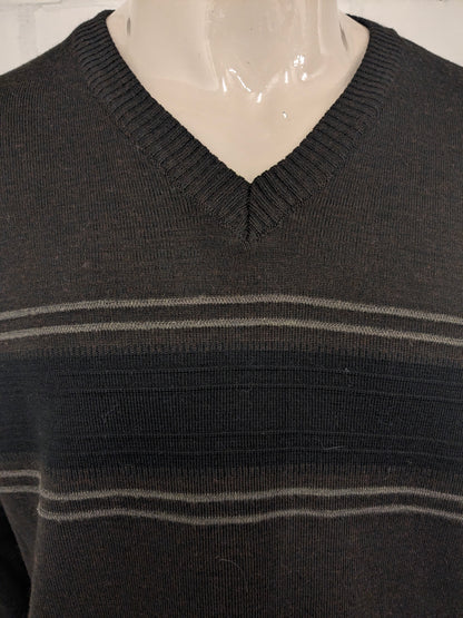 Vintage Tassotti trui met V-Hals. Bruin Zwart gekleurd. Maat XL.