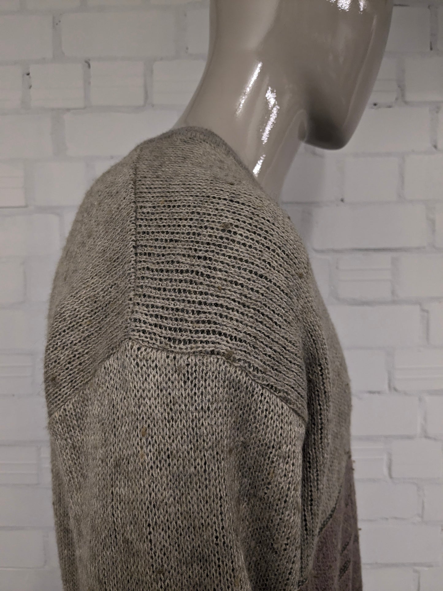 Vintage Berto Martino Wollpullover mit V-Ausschnitt. Grüner beige lilac gefärbt. Größe 2xl / xxl. 22% Wolle.