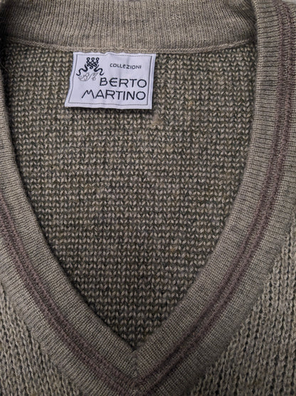 Vintage Berto Martino Wollpullover mit V-Ausschnitt. Grüner beige lilac gefärbt. Größe 2xl / xxl. 22% Wolle.