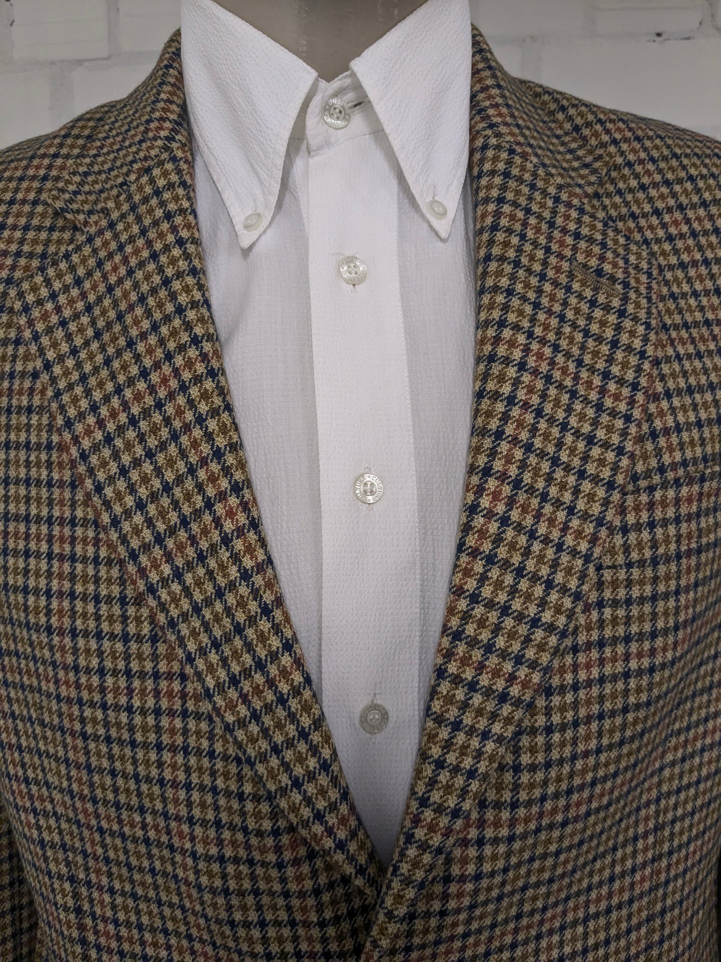 Vintage Marco Fellini woolen jacket. Green blue red motif. Size 54.