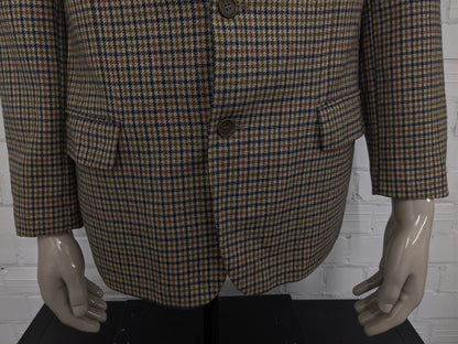 Vintage Marco Fellini woolen jacket. Green blue red motif. Size 54.