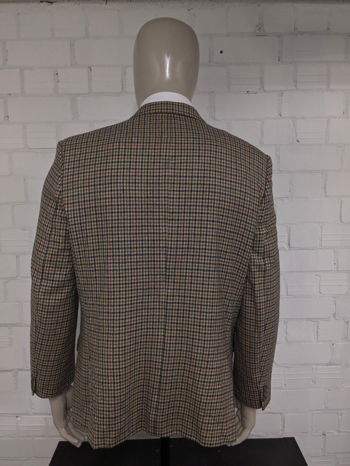 Vintage Marco Fellini woolen jacket. Green blue red motif. Size 54.