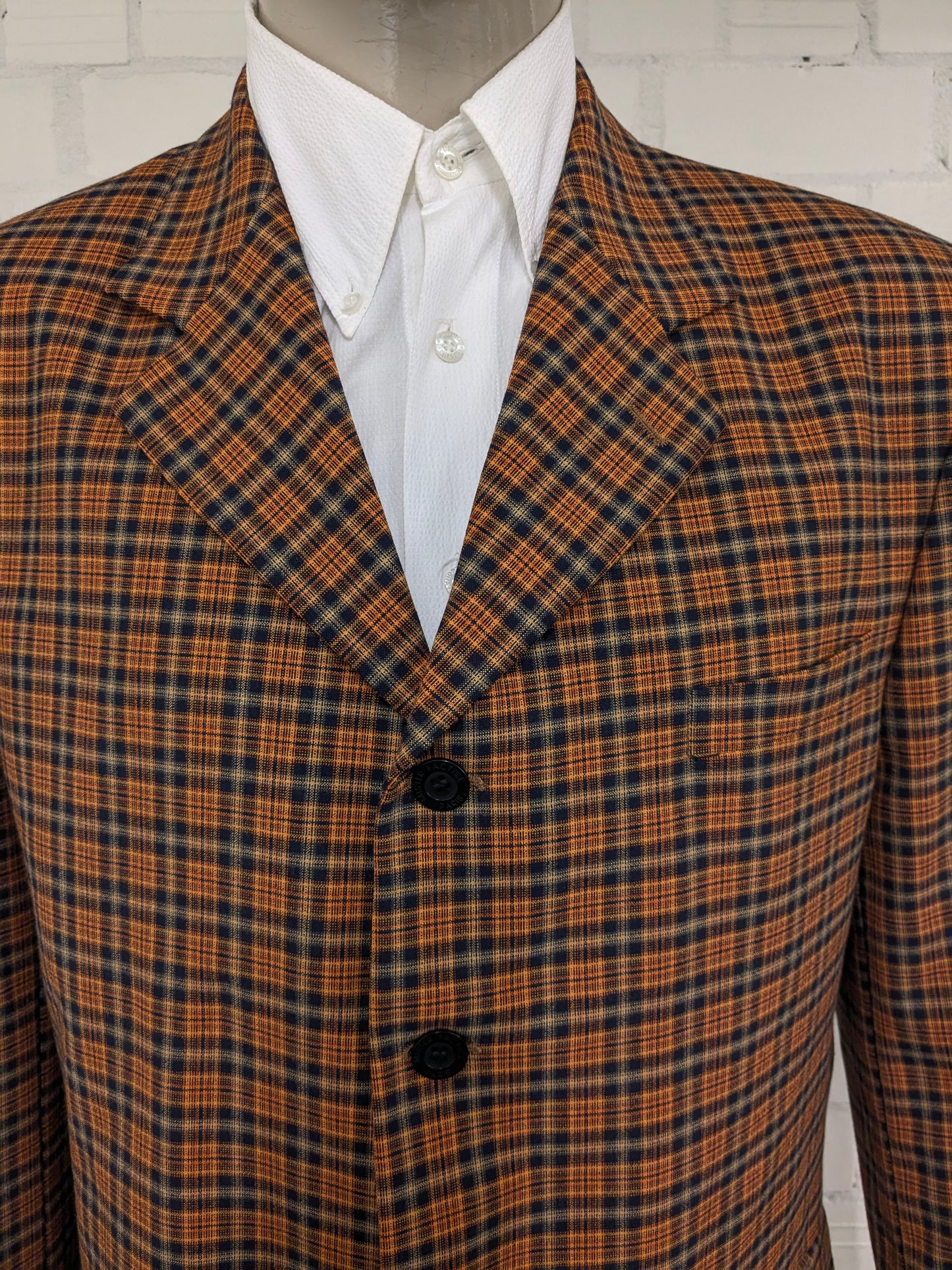 Veste en laine vintage Mister Factice. Orange jaune noir vérifié. Taille 56 / XL.