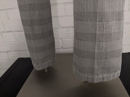 H2O Equip pants / trousers. Beige gray checked. Size W33 - L34.