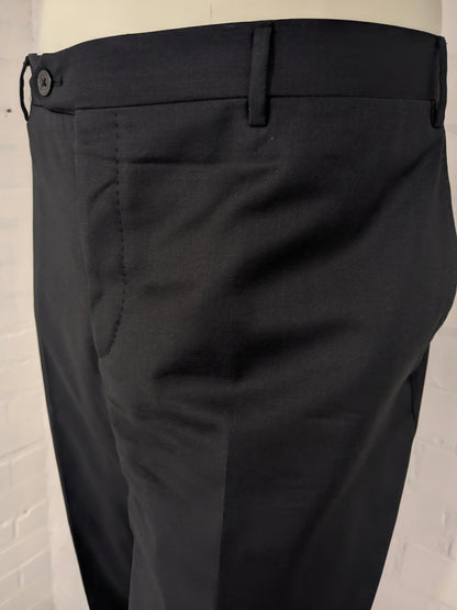 Pantaloni di lana corneliani. Colorato grigio scuro. Dimensione 26 (52/L).