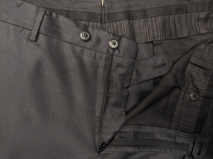 Pantaloni di lana corneliani. Colorato grigio scuro. Dimensione 26 (52/L).
