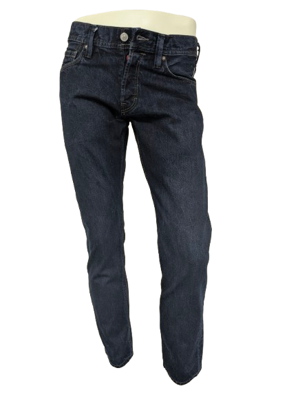 Edc Denim Jeans. Dark blue colored. Size W30 - L32. Straight. Fit.