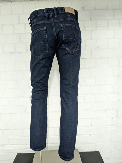 Edc Denim Jeans. Dark blue colored. Size W30 - L32. Straight. Fit.