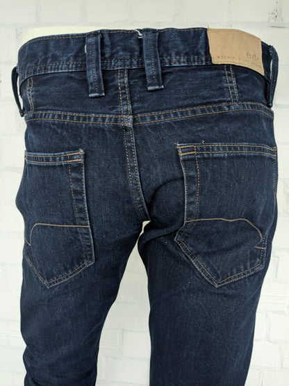 Edc Denim Jeans. Dark blue colored. Size W30 - L32. Straight. Fit.