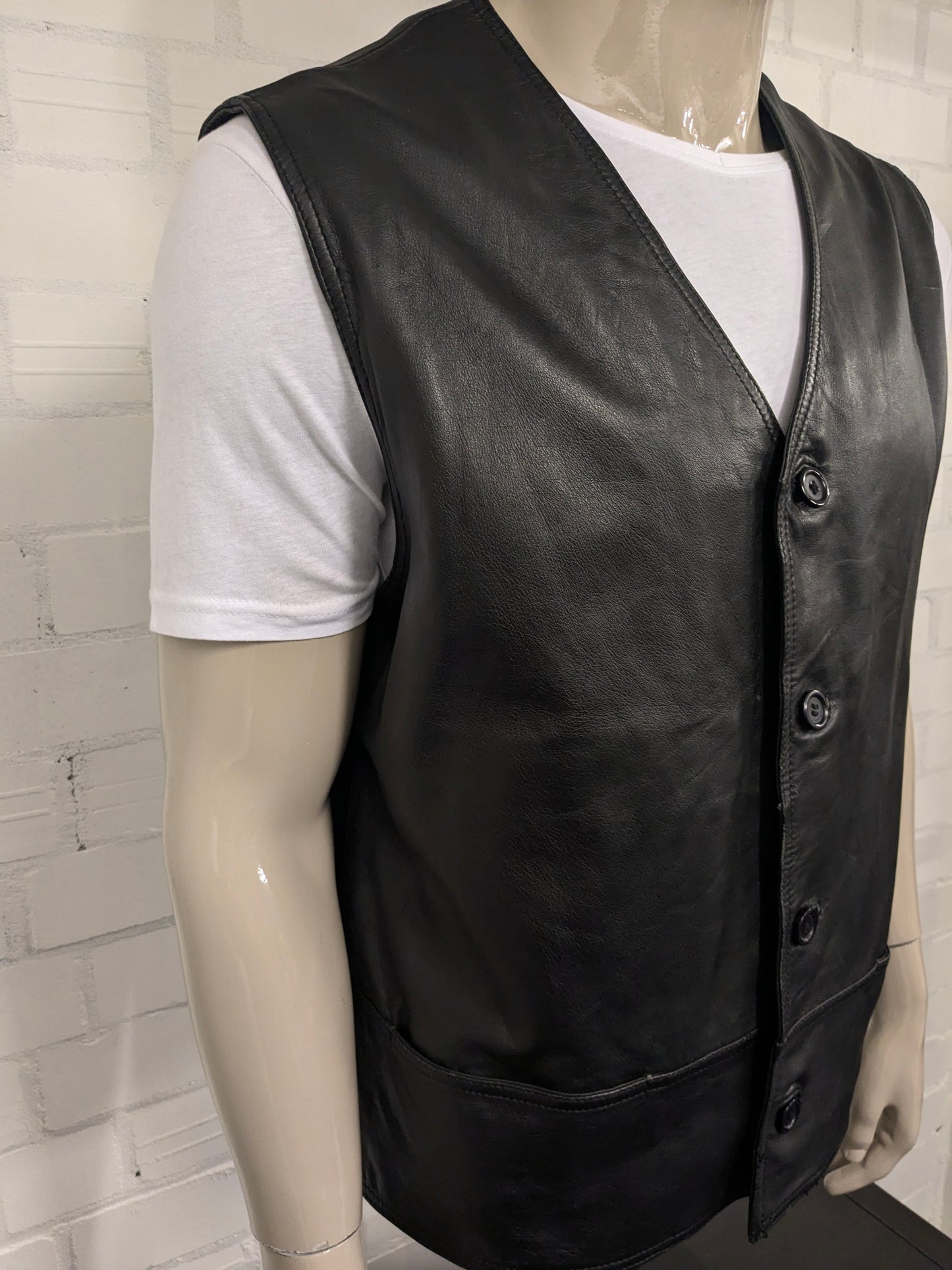 Chaleco de cuero de doble llagación vintage. Color negro. Tamaño xl.