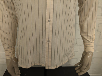 Vintage 70er Jahre Chic Shirt. Gelbgrau gestreift. Größe M.