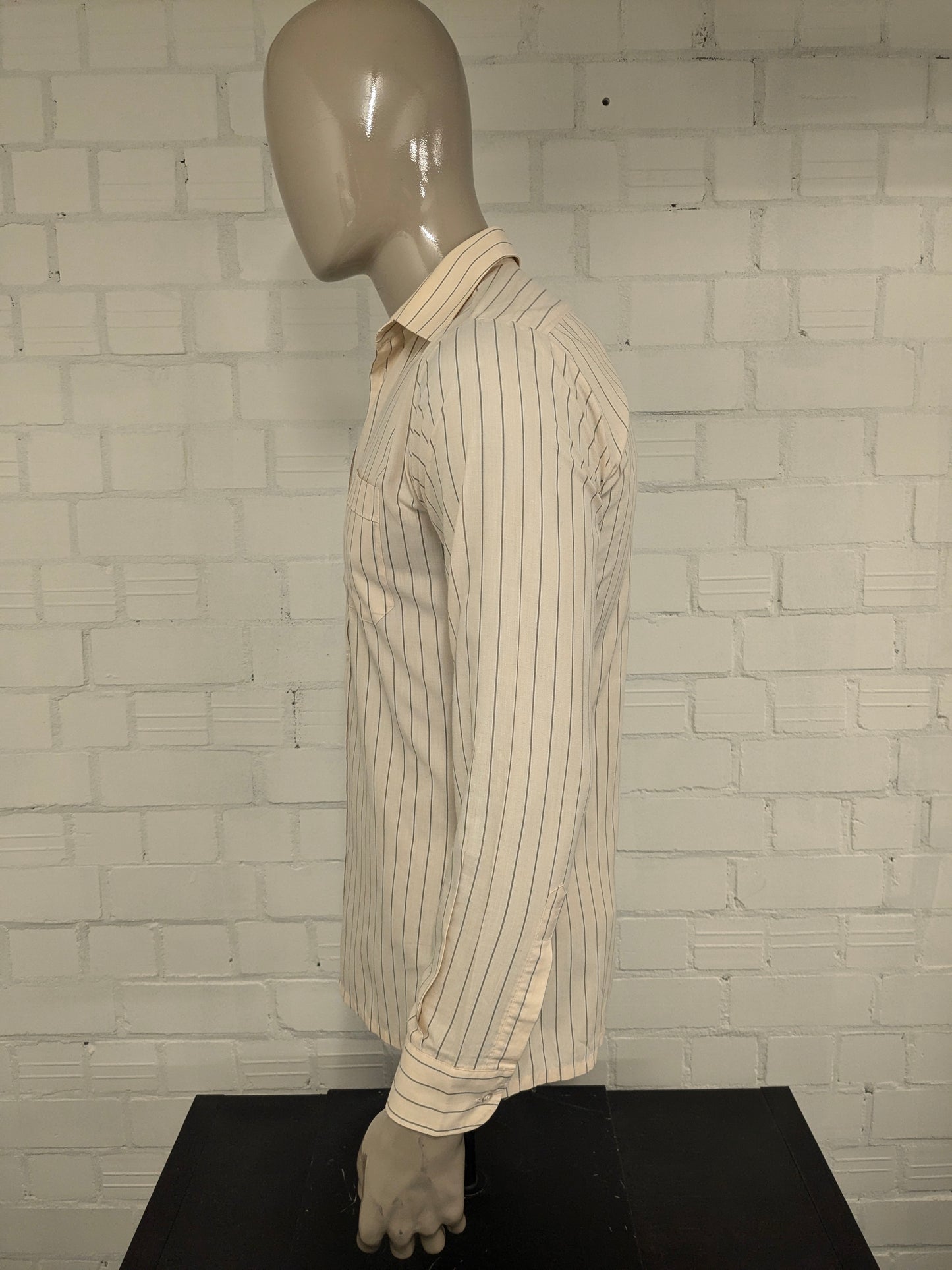 Vintage 70er Jahre Chic Shirt. Gelbgrau gestreift. Größe M.