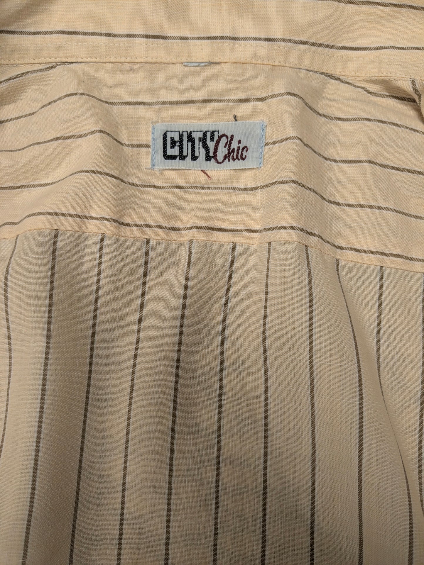 Vintage 70er Jahre Chic Shirt. Gelbgrau gestreift. Größe M.