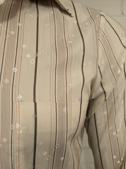 Vintage 70er -Gloweave -Hemd mit Punktkragen. Beige Brown gestreift. Größe M.