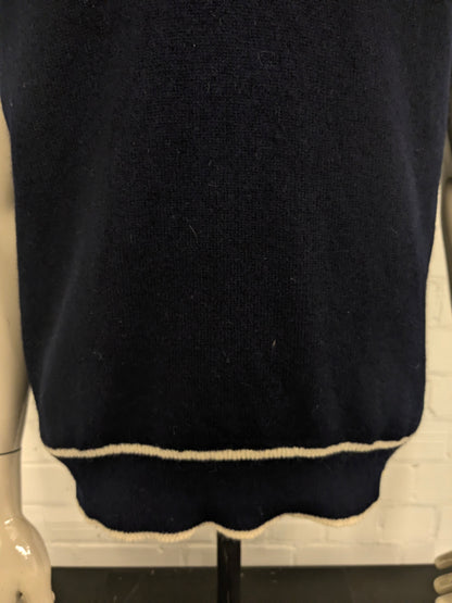 Vintage Canda LamsWollen spencer met V-Hals. Donker Blauw gekleurd. Maat M. 100% Wol.