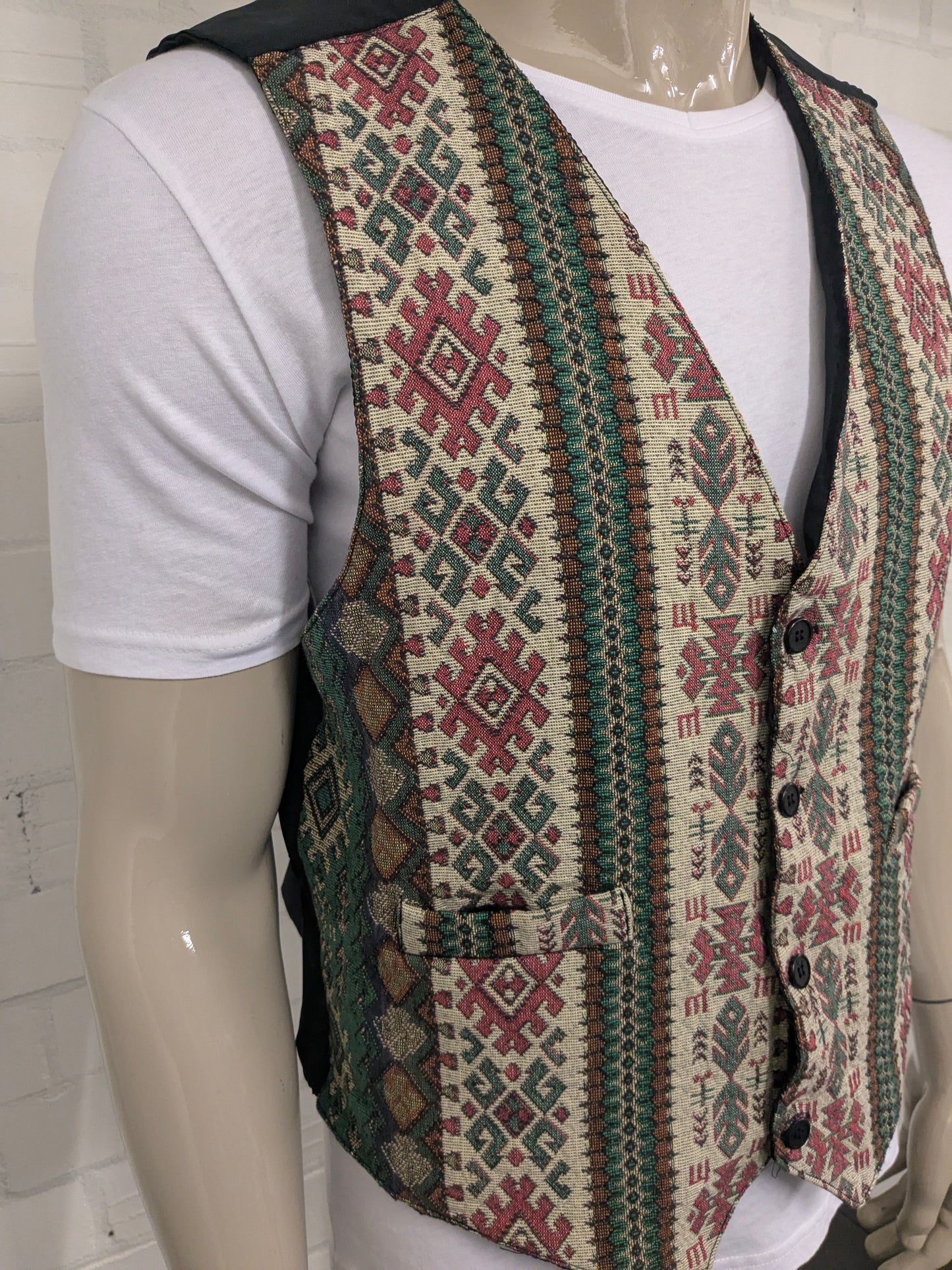 Vintage city waistcoat. Green red orange motif. Size L.