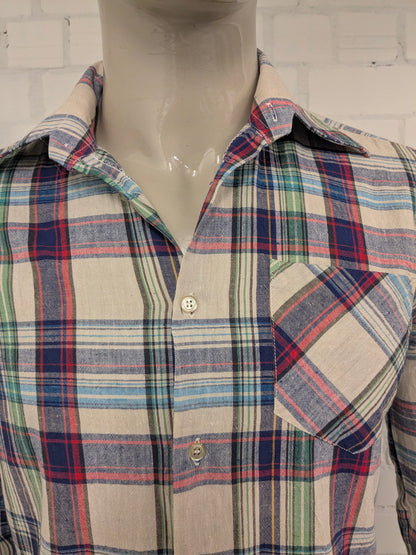 Vintage 70's merkloos overhemd met puntkraag. Rood Blauw Groen Geel geruit. Maat M.