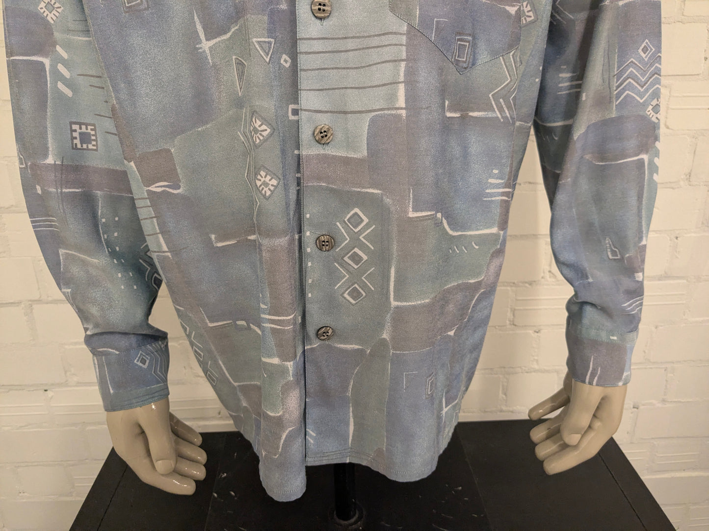 Shirt Nick Taylor des années 80-90 vintage. Impression gris vert bleu. Taille xl.