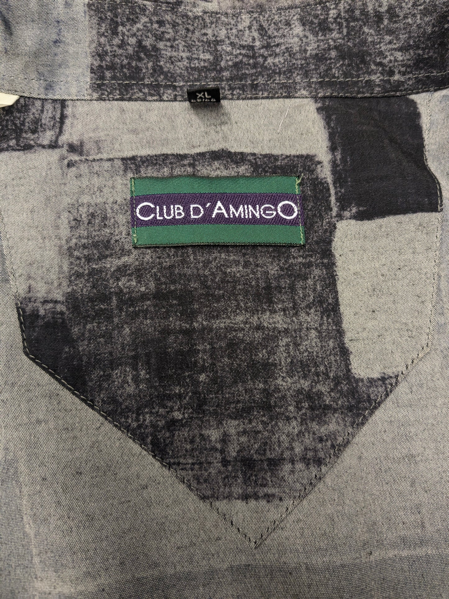 Vintage 80-90's club d'Amingo shirt. Gray blue black print. Size 2XL / XXL.