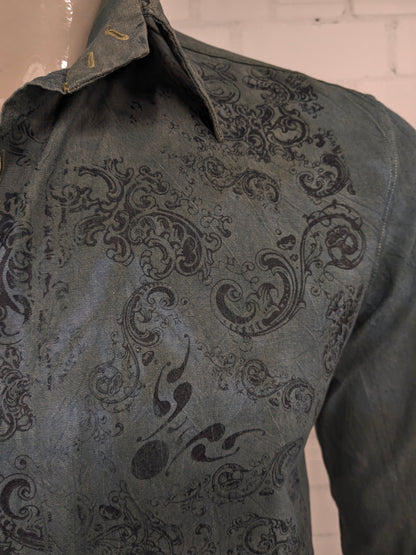 Chemise pentium. Impression beige bleu vert. Taille M.