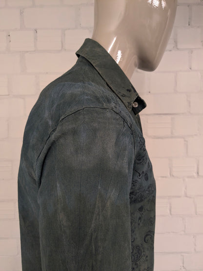 Chemise pentium. Impression beige bleu vert. Taille M.