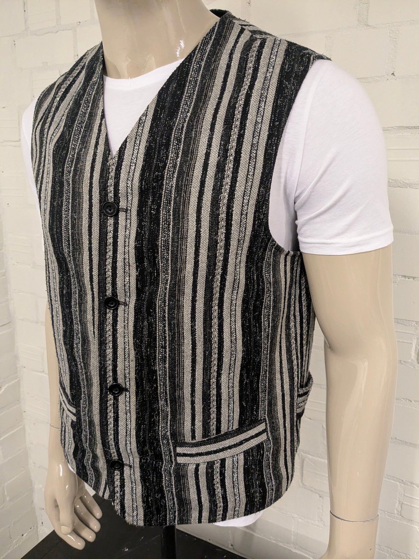 Gilet vintage berto lucci. Gris noir rayé. Taille L.