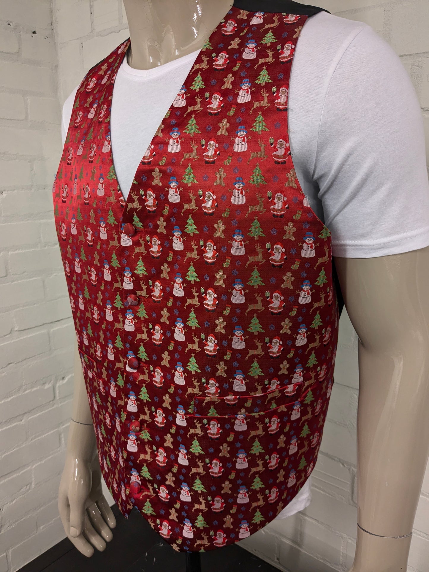 Hisdern "Christmas / Santa Claus" waistcoat. Red green Christmas print. Size XL.