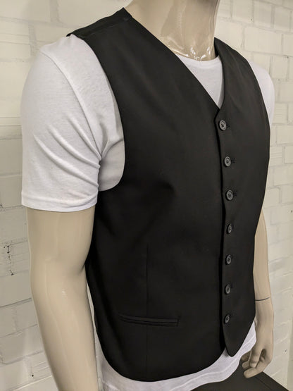 Gilet. Zwart gekleurd. Maat M.