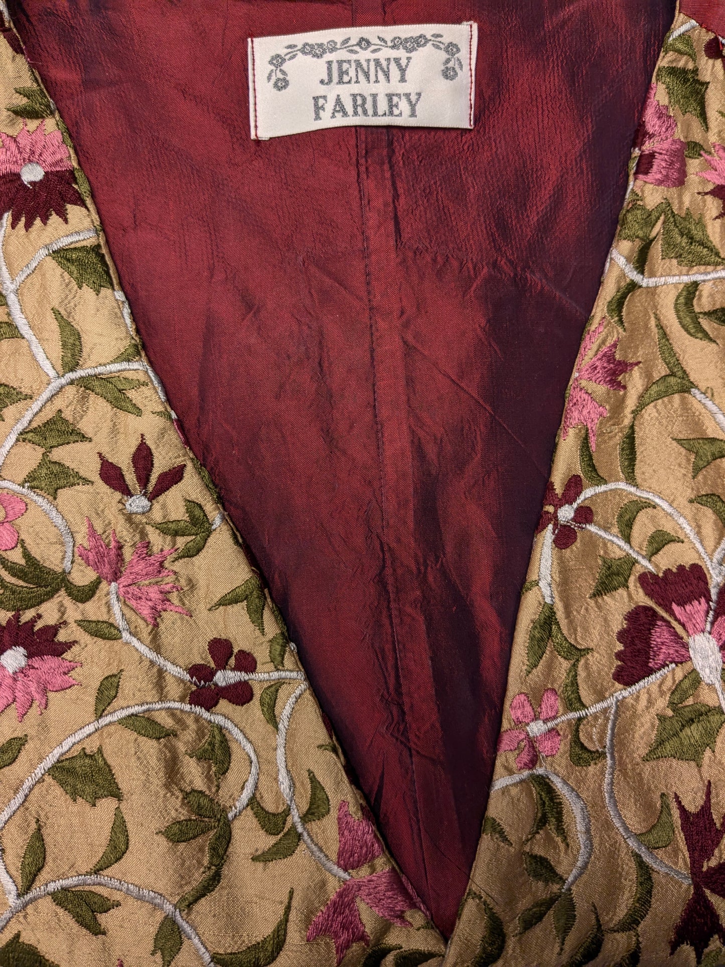 Vintage Jenny Farley Gilet. Purple pink beige green embroidered flowers. Size L.