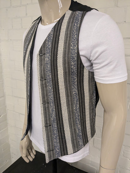 I Due Fratelli gilet. Zwart Wit Blauw voelbaar motief. Maat M.