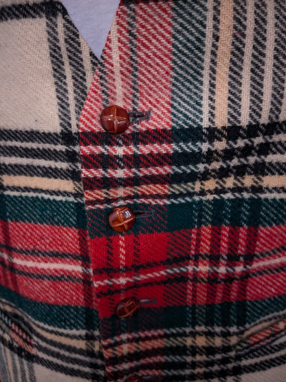 Vintage Clochard gilet. Geel Rood Groen geruit met mooie knopen. Maat M.