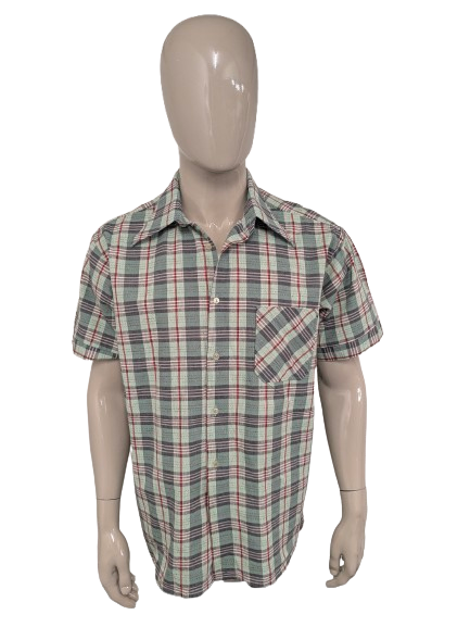 Vintage 70's shirt short sleeve with point collar. Green rose white black checked. Size XL.