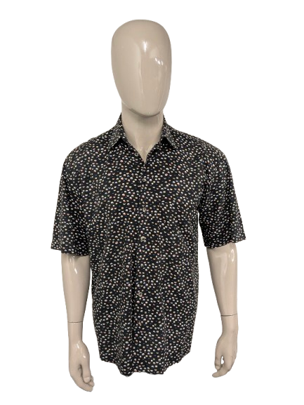 Camisa Dornbusch manga corta. Impresión de color negro. Tamaño xl.