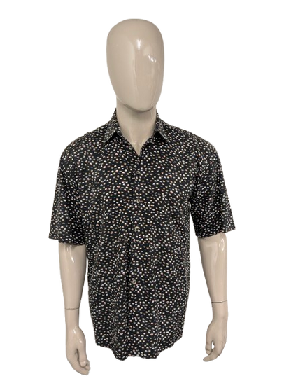 Camisa Dornbusch manga corta. Impresión de color negro. Tamaño xl.