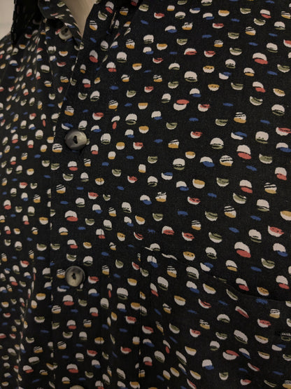 Camisa Dornbusch manga corta. Impresión de color negro. Tamaño xl.