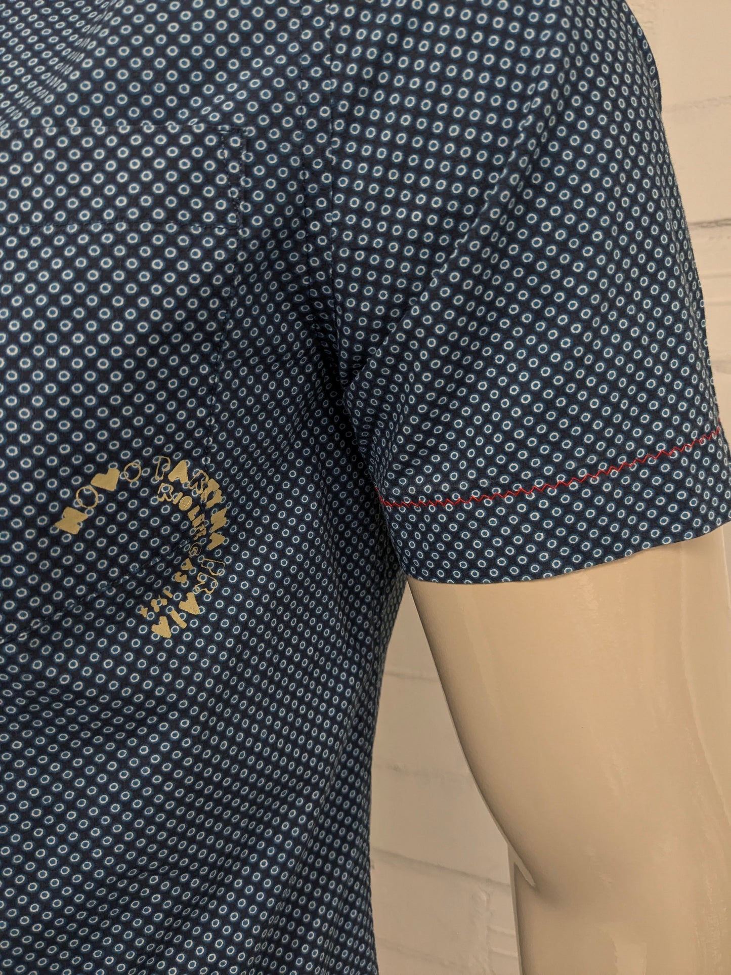 Gas shirt short sleeve. Blue circle print. Size L.