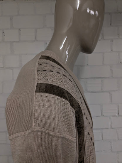 Sighi di lana Gian Marco vintage con scollo a V.  Beige Brown Colorato. Taglia XL. 50% lana.