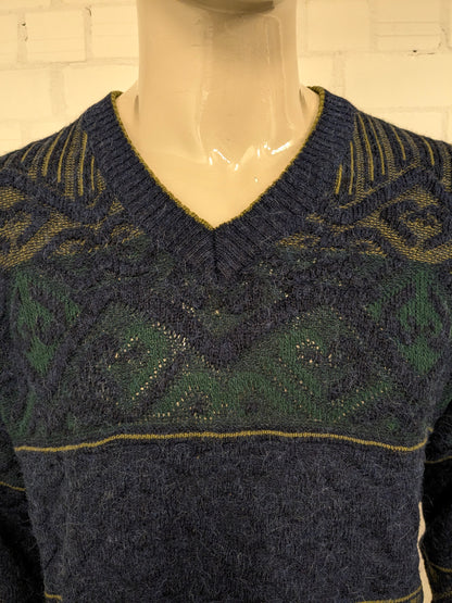 Vintage Monte Carlo Alpaca Pull en laine / laine avec col en V. Couleur vert bleu. Taille M.